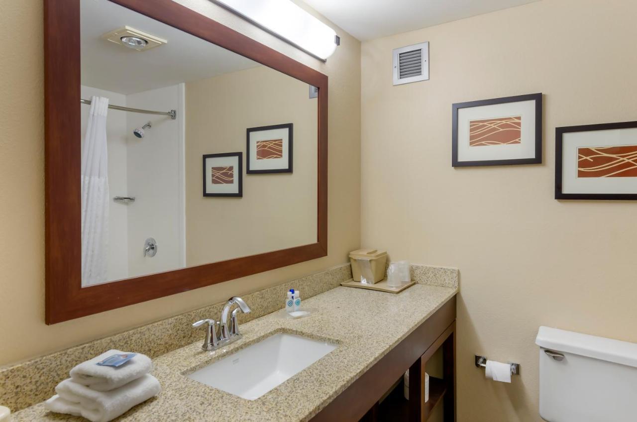 Comfort Inn Blacksburg University Area Extérieur photo